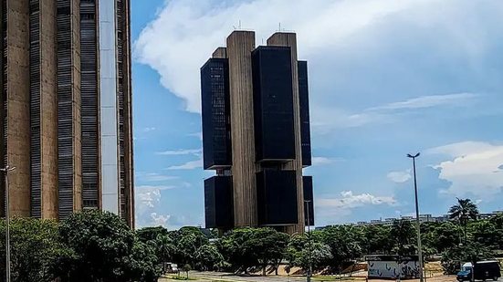 Juros estão no maior nível desde 2006 e qualquer ajuste tem repercussão para a economia com um todo - Foto: Rafa Neddermeyer/Agência Brasil