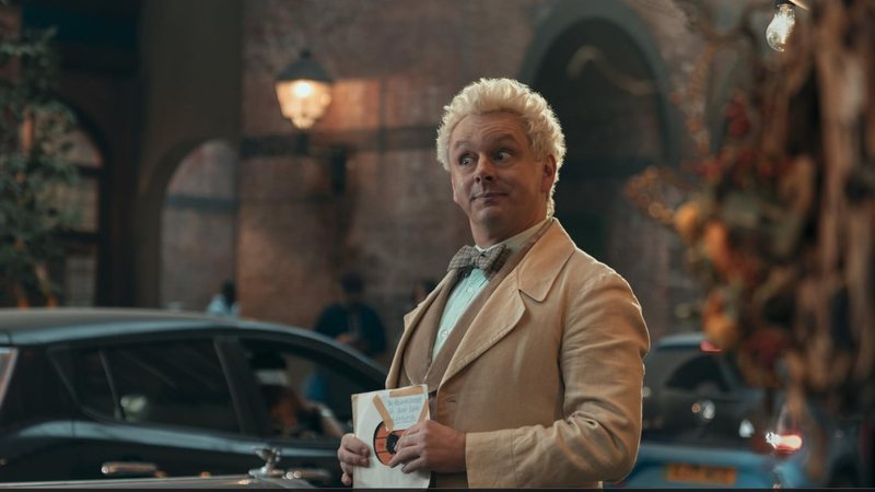 O ator Martin Sheen confirmou que gravações de Belas Maldições (Good Omens) encerraram, mas não sabe sobre o lançamento - Reprodução