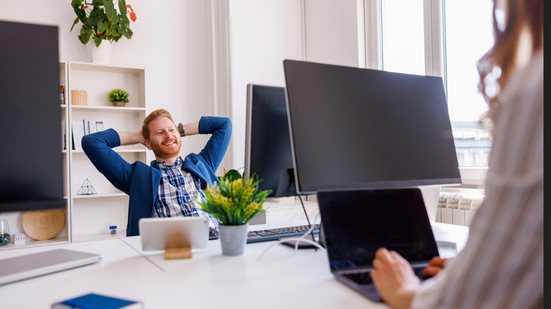 Bem-estar do profissional aumenta a produtividade, segundo 97% dos entrevistados - Envato