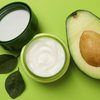 Ingredientes naturais como mel, óleo de coco e abacate são ricos em vitaminas e minerais - Foto: Envato Elements