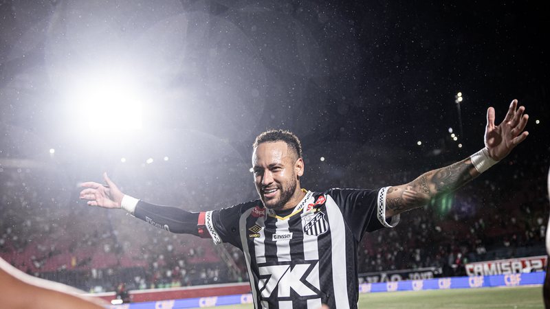 Segundo o pai, o jogador está feliz, perto dos amigos e da família; "Queremos que o nosso menino continue" - Raul Baretta/ Santos FC / Fotos Públicas