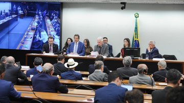 Ministro Fernando Haddad responde a perguntas em audiência na Câmara dos Deputados - Renato Araújo/Câmara dos Deputados