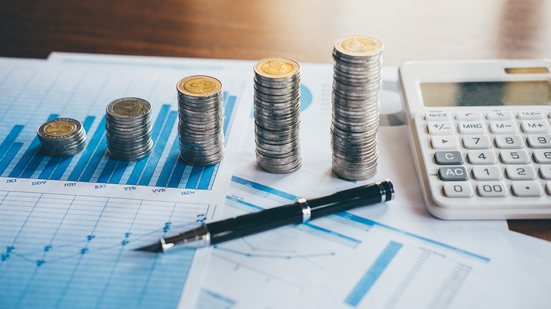 Segundo a pesquisa, o valor médio dos empréstimos do Crédito do Trabalhador gira em torno de R$ 5.380 - Envato