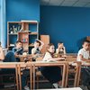 A escola precisa comprovar documentalmente os motivos do aumento, ou o reajuste é considerado abusivo - Envato