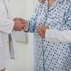 De acordo com dados da Demografia Médica Brasileira 2025, existem 3.167 geriatras no País, o que corresponde a 1,49 especialistas por 100 mil habitantes - Envato