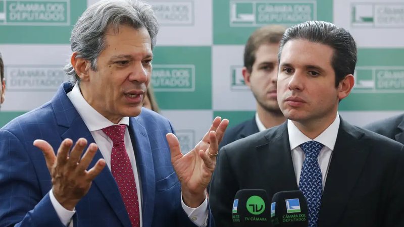 De acordo com Haddad, as medidas alternativas incluem um projeto de lei, uma proposta de emenda à Constituição e, possivelmente, uma medida provisória - Lula Marques/Agência Brasil