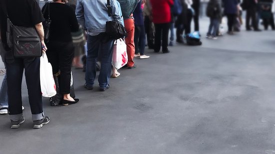 Do total acumulado de junho, 1,171 milhão refere-se a pedidos de aposentadorias - Envato