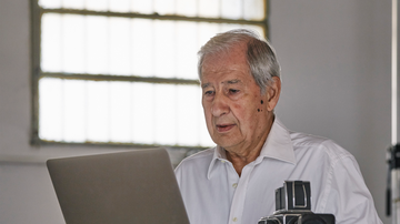 Para economista, contribuição cada vez maior de pessoas mais idosas no mercado de trabalho vai ser um grande desafio - Envato
