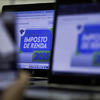 A consulta será feita na próxima segunda-feira, para lote de R$ 11 bilhões em restituições - Joédson Alves/Agência Brasil