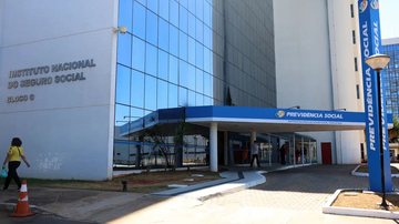 Em outubro, o INSS enviou ofício à Previdência informando a suspensão do programa por falta de orçamento - José Cruz/Agência Brasil