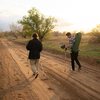 Antes de sair, vale a pena dedicar alguns minutos a um aquecimento simples - Foto: Envato Elements