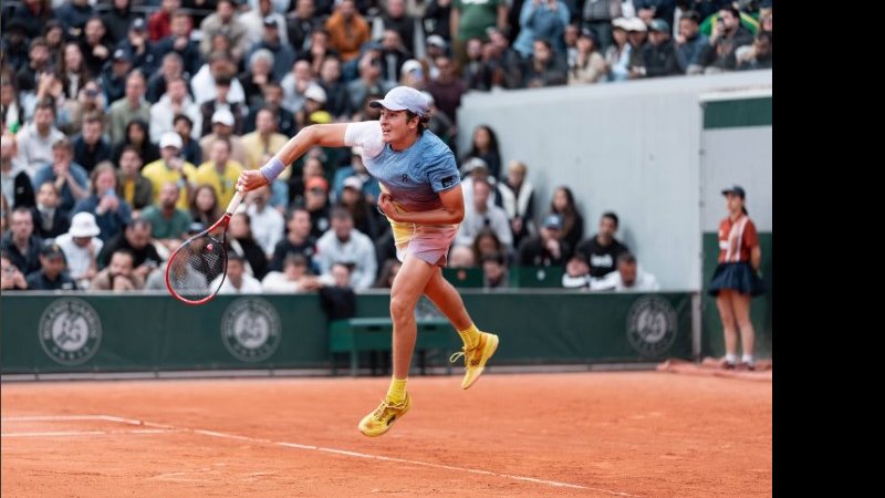 João Fonseca avança no ranking mundial da ATP - Reprodução Roland Garros Johan Sonnet / FFT