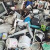 Entenda a maneira correta de descartar eletrônicos antigos e quebrados - Foto: Envato Elements