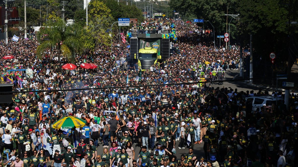 Multidão vai às ruas de São Paulo na Marcha para Jesus nesta quinta-feira, 19 - Fraga Alves/Enquadrar/Estadão Conteúdo