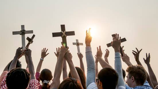 Um dos maiores eventos cristãos do mundo volta a acontecer nesta quinta-feira (19) - Foto: Envato Elements
