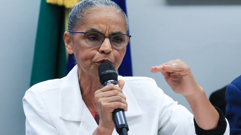 A ministra do Meio Ambiente e Mudança do Clima, Marina Silva, afirmou que o governo está buscando equilíbrio para que "ecologia não brigue com economia" - Lula Marques/ Agência Brasil