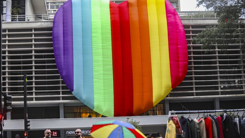 Parada LGBT+ leva milhões de pessoas para a Avenida Paulista - Renato S. Cerqueira/Ato Press/Estadão Conteúdo