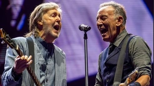 As canções escolhidas foram Can’t Buy Me Love e Kansas City, ambas do repertório dos Beatles - Reprodução/Instagran/@springsteen