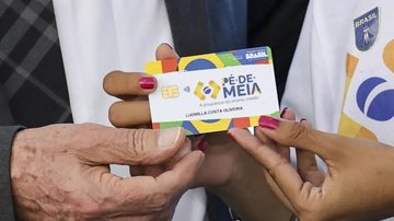 O benefício é destinado a estudantes inscritos no Cadastro Único para Programas Sociais - Marcelo Camargo/Agência Brasil