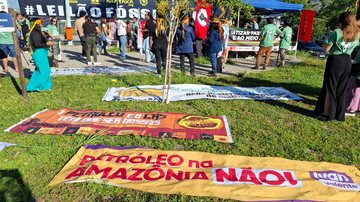 Líderes indígenas protestam contra leilão de áreas de exploração de petróleo na Foz do Amazonas - Gabriela da Cunha