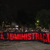 Torcedores protestam no Parque São Jorge sobre a má administração do Corinthians - Arthur Lamonier/Ato Press/ Estadão Conteúdo