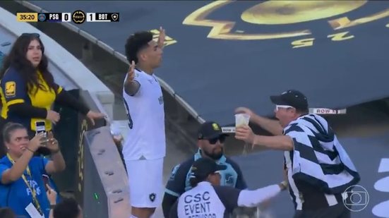 Igor Jesus faz gol na partida Botafogo e PSG pelo Mundial de Clubes - Reprodução TV Globo