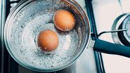 O vinagre não altera o sabor do ovo - Foto: Adobe Stock