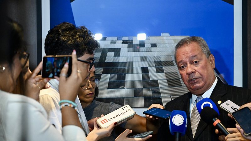 O presidente da CNI, Ricardo Alban, convocou a reunião de emergência para discutir o tarifaço - Fotos Públicas