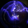A recomendação é utilizar apenas materiais elétricos com selo de conformidade - Foto: Envato Elements