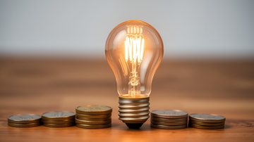 A proposta prevê gratuidade total da conta de luz para consumidores de menor consumo - Foto: Adobe Stock
