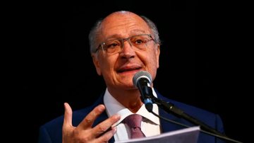 Para Alckmin, a tarifa de importação ainda vigente sobre o café brasileiro exportado aos EUA “não faz sentido” - Marcelo Camargo/Agência Brasil
