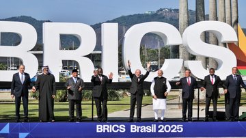 Documento que reúne resultados de acordos e prioridades do bloco formado por 11 países, incluindo Brasil, Rússia, Índia, China e África do Sul. - Foto: FELIX AVERBUG/ATO PRESS/ESTADÃO CONTEÚDO