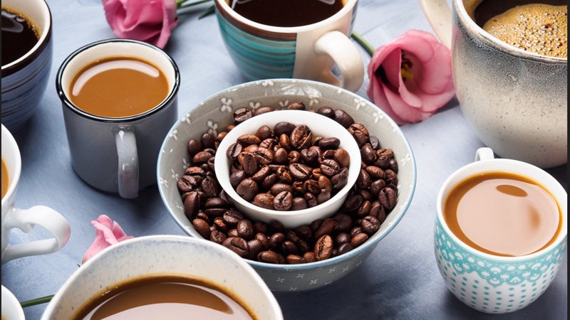 Eventual aumento da oferta no mercado interno de produtos como café e carne poderia ajudar no combate à inflação - Envato