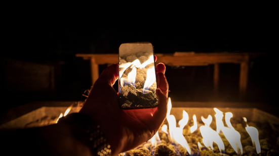 Você já percebeu seu smartphone esquentando demais, mesmo sem estar em uso tão intenso? - Foto: Envato Elements