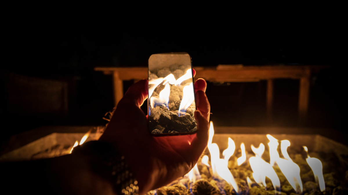 Você já percebeu seu smartphone esquentando demais, mesmo sem estar em uso tão intenso? - Foto: Envato Elements