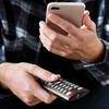 Basta configurar aplicativos específicos para transformar o smartphone em um controle remoto funcional - Foto: Envato Elements