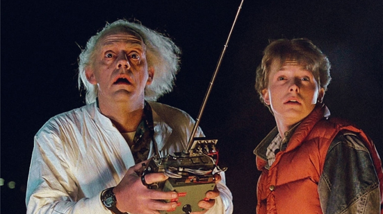 Em 1985, Marty McFly entrou em um DeLorean modificado e viajou no tempo - Foto: Divulgação/Universal Pictures