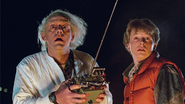 Em 1985, Marty McFly entrou em um DeLorean modificado e viajou no tempo - Foto: Divulgação/Universal Pictures