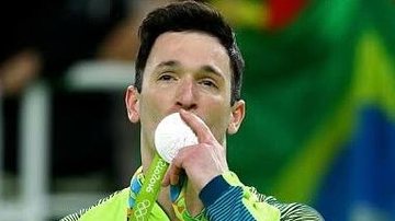 Atleta foi um dos integrantes da última edição do Big Brother Brasil, reality show comandado pela Rede Globo - Fonte: Instagram pessoal