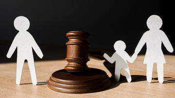 Até que ponto a justiça prioriza a criança em disputas pela guarda - Foto: Envato Elements