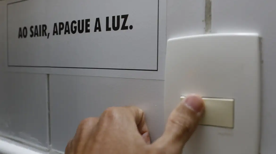 Aumento médio da tarifa é de 13,94% para consumidores de 24 municípios da região metropolitana, incluindo a capital - Fernando Frazão/Agência Brasil
