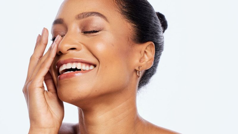 Mulheres de 45 a 54 anos lideram interesse por estética, mas maioria nunca fez procedimentos - Envato