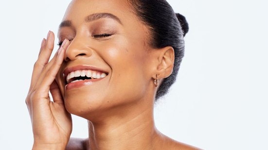 Mulheres de 45 a 54 anos lideram interesse por estética, mas maioria nunca fez procedimentos - Envato