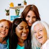 Economia climatérica cresce mundialmente com produtos e serviços que apoiam pessoas na fase da menopausa e climatério, aponta nova pesquisa - Envato