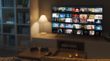 Lista com doze filmes natalinos com clássicos, comédias e histórias emocionantes que garantem clima festivo e diversão nas festas de 2025. - Foto: Envato Elements