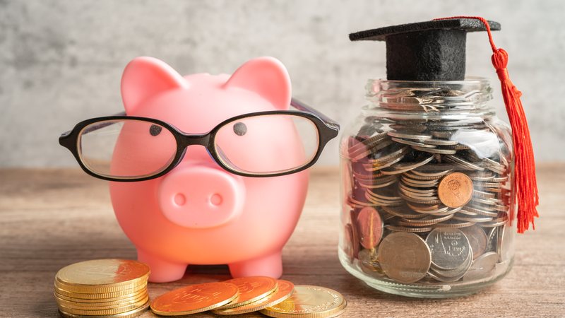 Pesquisa aponta ainda que 91% dos brasileiros veem a educação financeira como fundamental para a vida pessoal e profissional - Envato