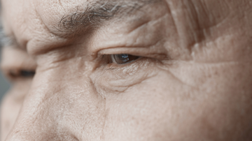 Estudo revela marco biológico para o início da velhice - Foto: Envato Elements