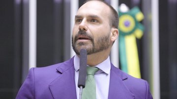 Eleito deputado pelo PL-SP, Eduardo Bolsonaro desde o início do ano está fora do País e não compareceu mais às sessões - Mario Agra / Câmara dos Deputados
