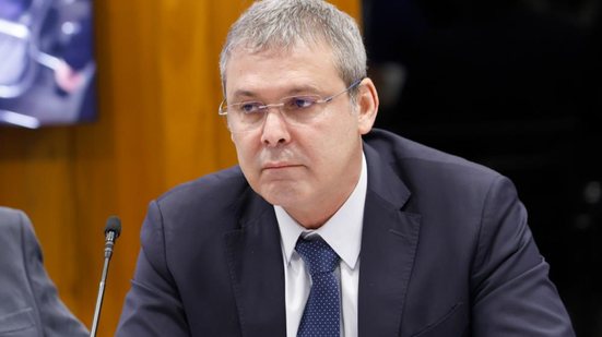 Líder do PT, Lindbergh Farias apresentou a petição que também solicita investigações contra Eduardo Bolsonaro - Marina Ramos / Câmara dos Deputados