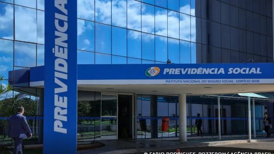 Serviços públicos retomam o atendimento nesta Quarta-feira de Cinzas - Fabio Rodrigues-Pozzebom/ Agência Brasil